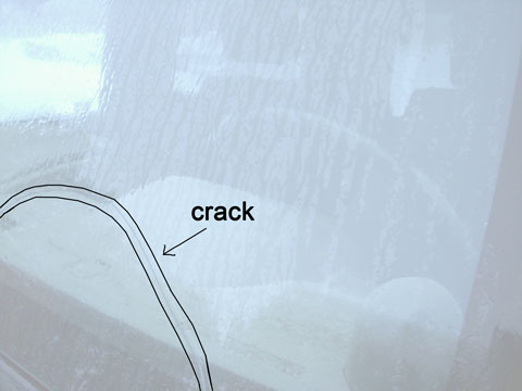 1-21-15-Crack-in-Jeep-Windshield